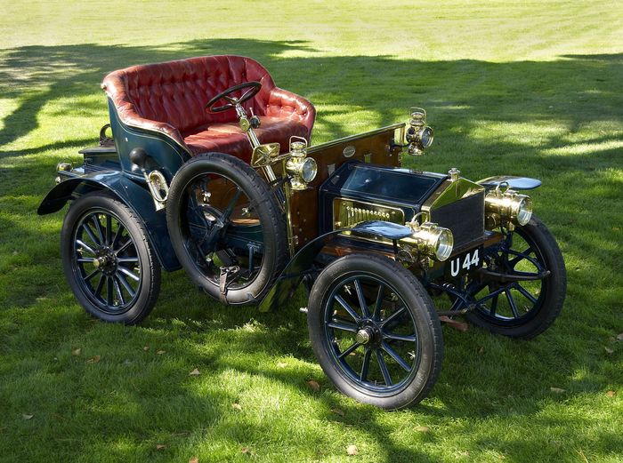 Rolls-Royce 10 HP (1904)